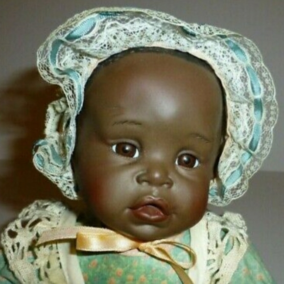 Vintage Ashton Drake Galleries Porcelain Dolls (2pair) - Picture 4 of 12